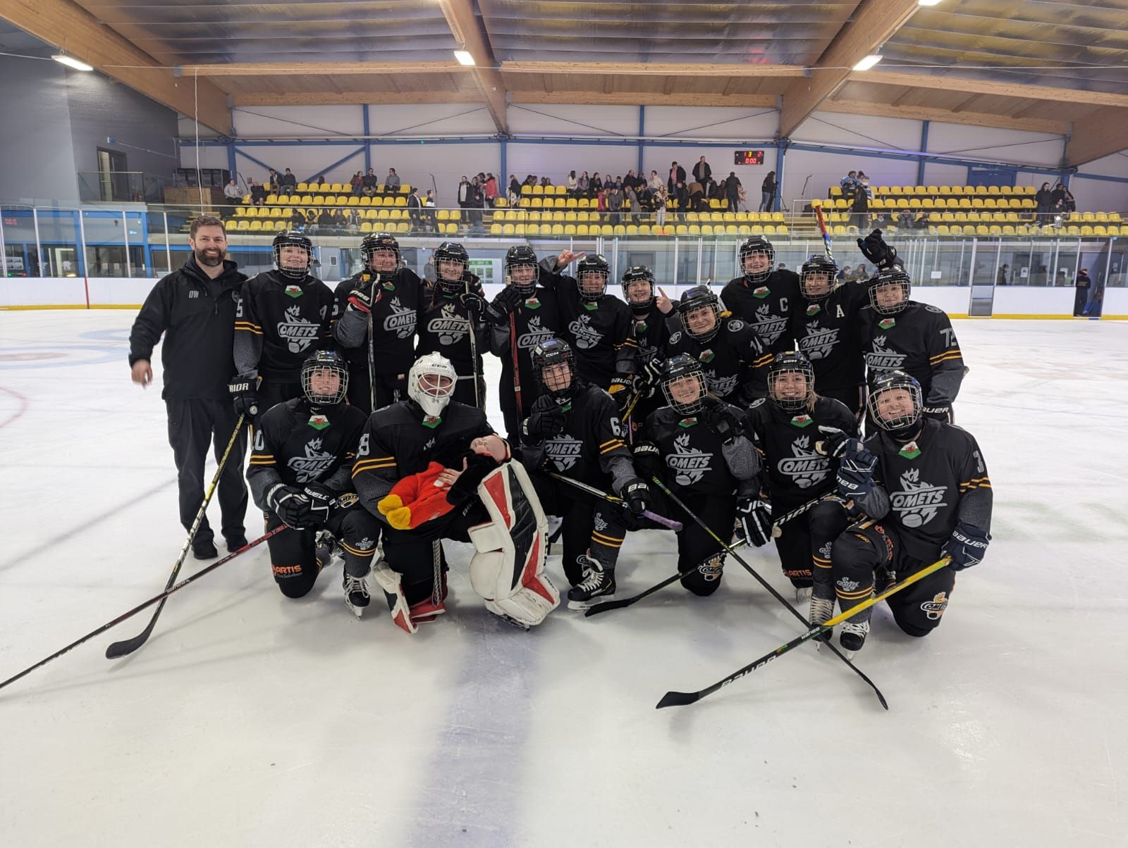 cambridge_vs_comets_group.jpeg cambridge_vs_comets_group.jpeg