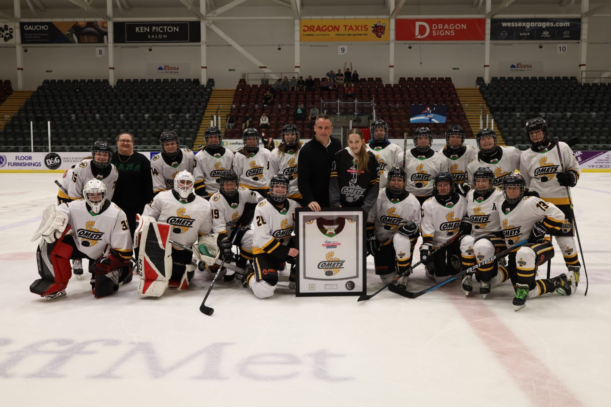 comets_vs_slough_sponsored_photo.jpg comets_vs_slough_sponsored_photo.jpg